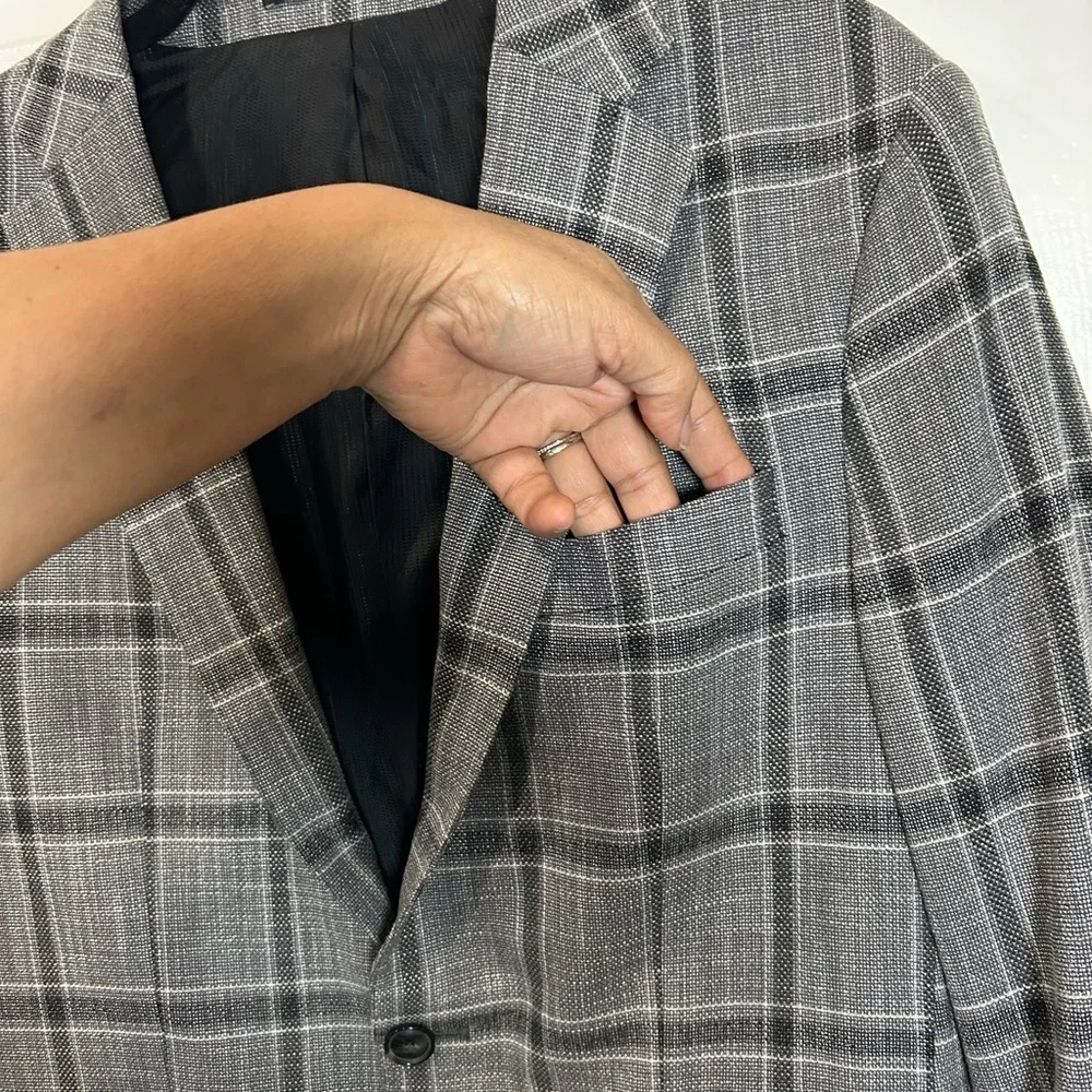Zara Men's Gray Plaid Sport Coat Blazer